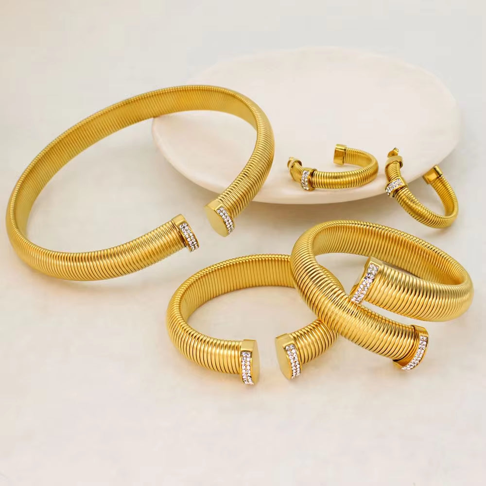 Cuff High Quality Stainless Steel Jewelry Set Personalized Texture Women Gold Plated Spiral Arm Accessories Low MOQ